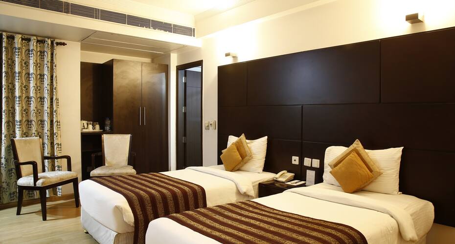 Hotel The Fables, New Delhi 5